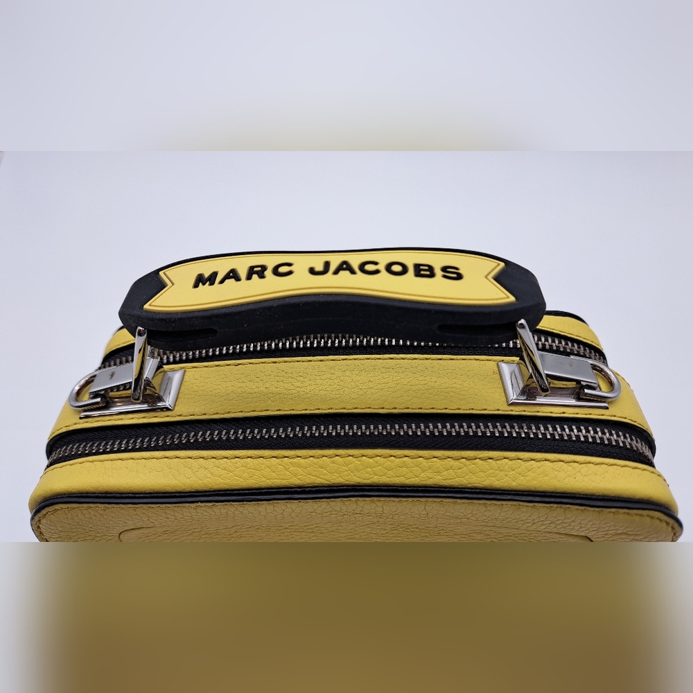 Marc Jacobs Mini Textured Box Bag (No Crossbody Strap) - Picture 5 of 14